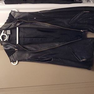 Womens leather vest!